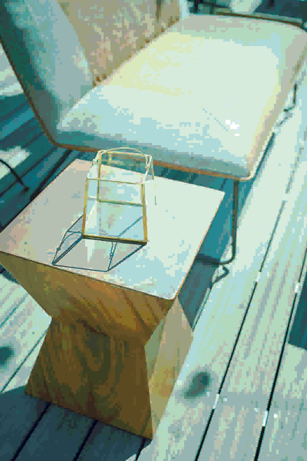 スツール 椅子 チェア ローチェア サイドテーブル 台形面 天然木 古材 北欧 モンキーポッド ウッド 小物置き 花台 フラワースタンド おしゃれ インテリア リビング 玄関